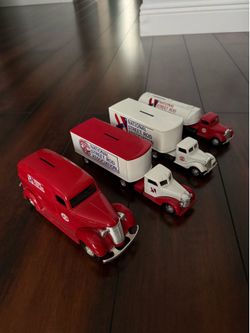 Vintage ERTL NSRA Diecast Coin Bank Truck Collection 4-Piece Set 1937 with Keys