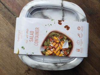 on-the-go salad container