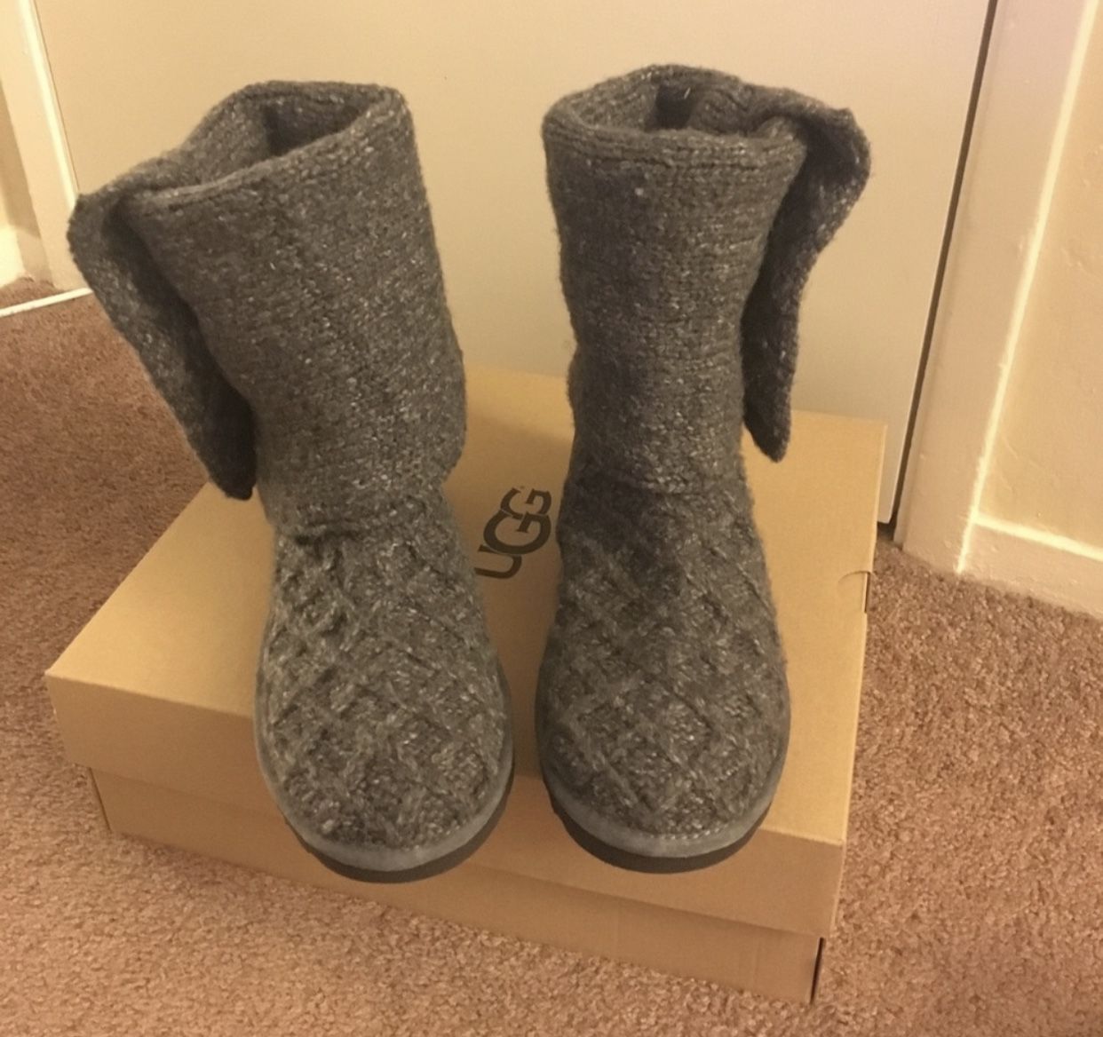 100% Authentic Brand New in Box UGG Lattice Cardy Knit Boots / Women Size 6 and Women Size 11 available / Color Grey