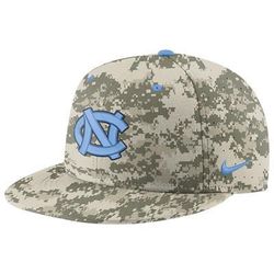UNC Nike Aerobill Fitted Hat (Khaki Digital Camo)