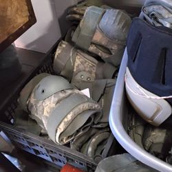 Military Grade Set Of Used Knee And Elbow Pads $5