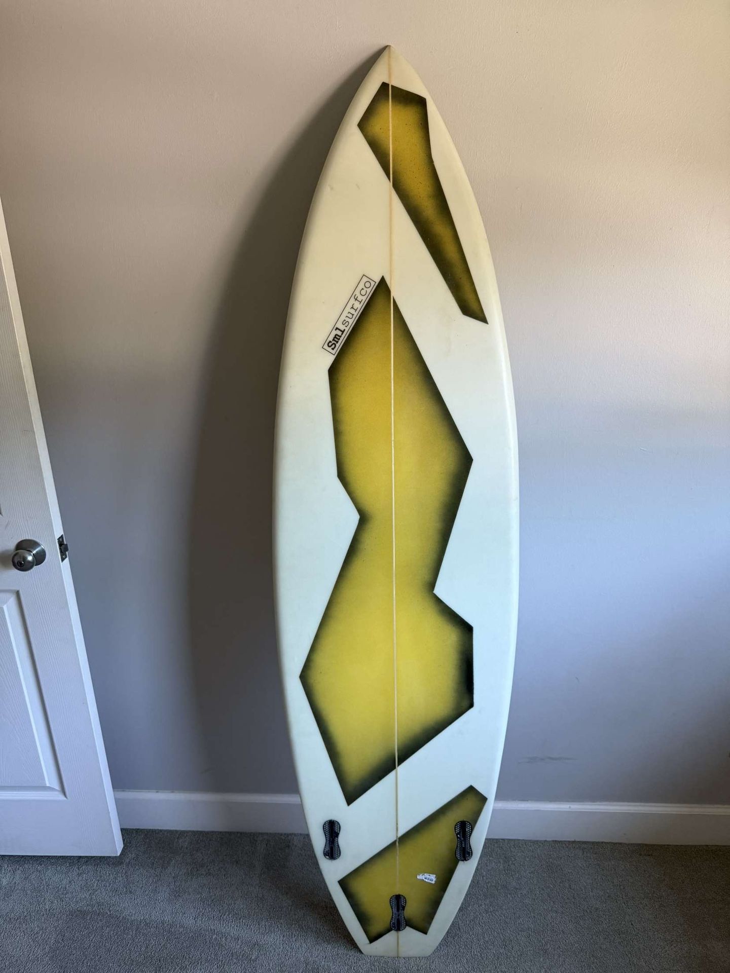 Sml SurfCo Surfboard - Excellent Condition