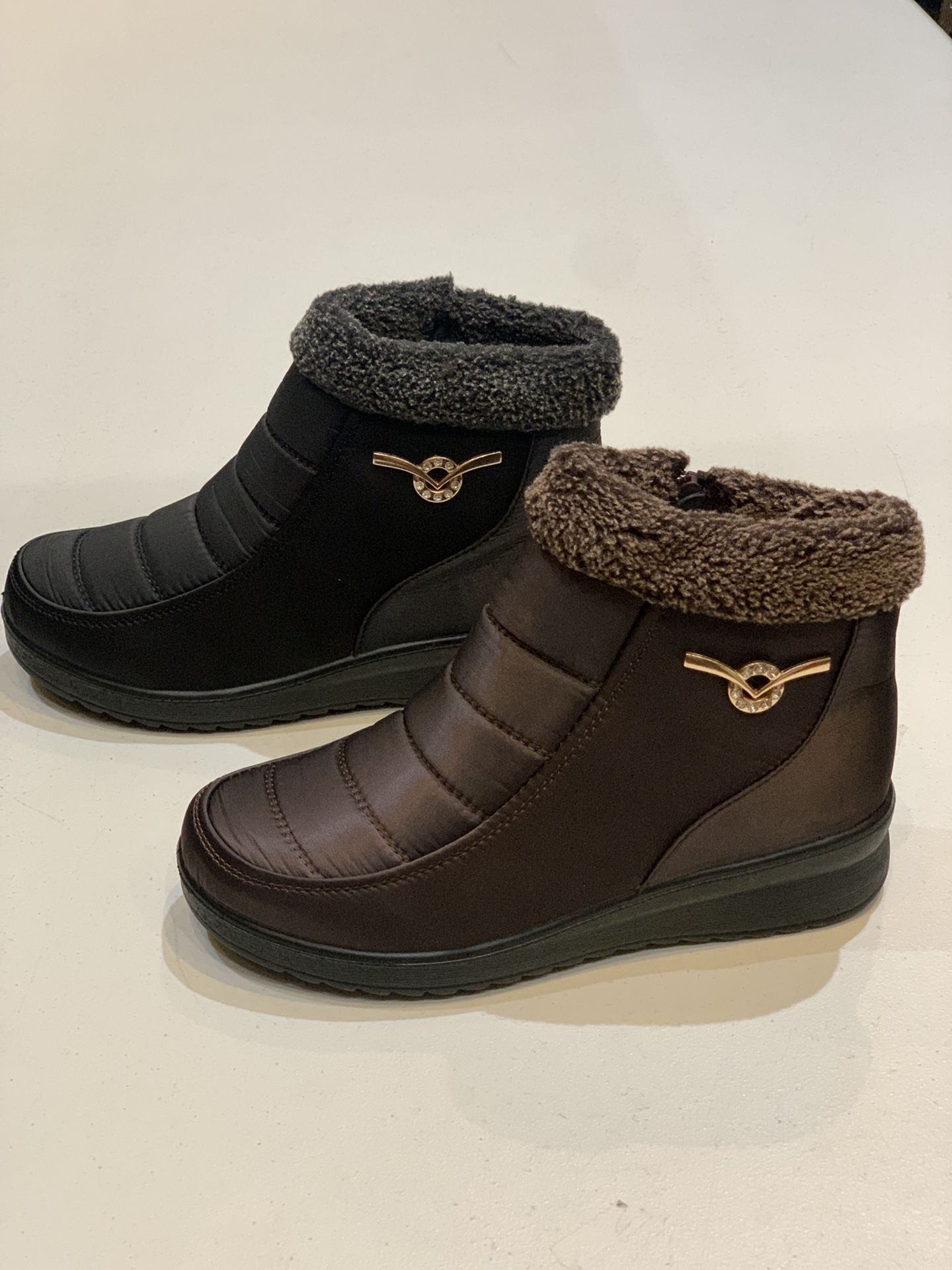 Snow Boots For Women Warm Cozy Boots Sizes Available 