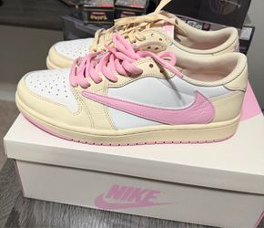 Travis Scott shy pink