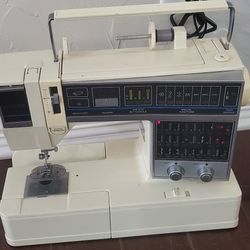 Singer Sewing Machine