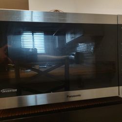 Panasonic Countertop Microwave 