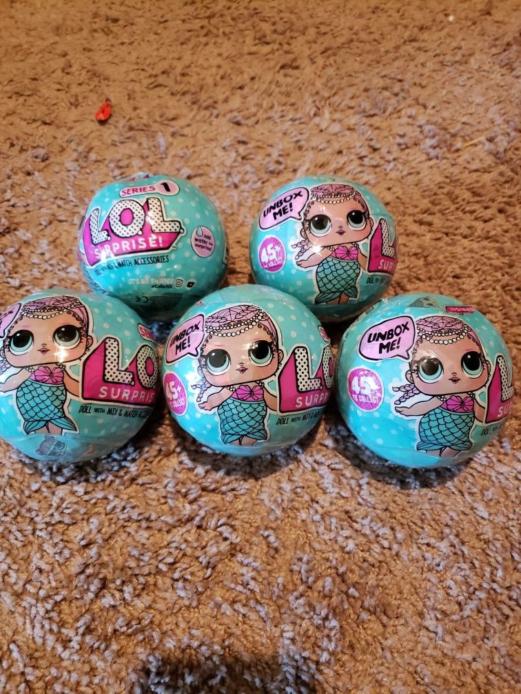 Lol suprise balls