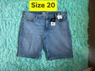 New women's shorts size 20 from Lee