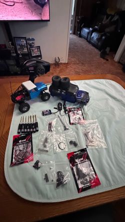 Traxxas TRX4M Toyota FJ and extras
