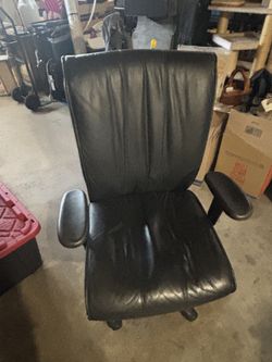 Desk chair