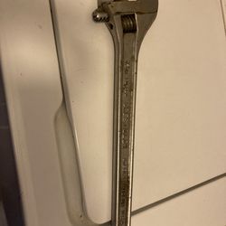 18 inch Crescent brand wrench fits bolts over 2 inches