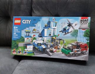 Lego City Police Station 60316 New/Sealed