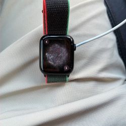 Apple Watch Series 9 With cellular 45mm Unlocked