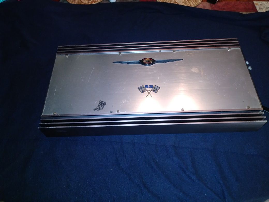 Autotek SS 590.2/550 Watts Audio Amplifier