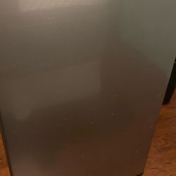 Whirlpool Mini Fridge 