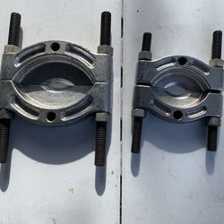 2 OTC Bearing Splitter great shape! 