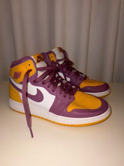 Nike Air Jordan 1 Retro High OG Brotherhood