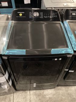 Samsung 30” extra-large capacity freestanding front load dryer black $450