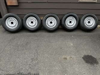 5 Mint Condition Bridgestone 255/70/R16 Tires And 6 Lug Rims