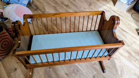 Wood Amish cradle