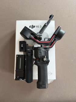DJI RS 3 3-Axis Camera Gimbal Stabilizer