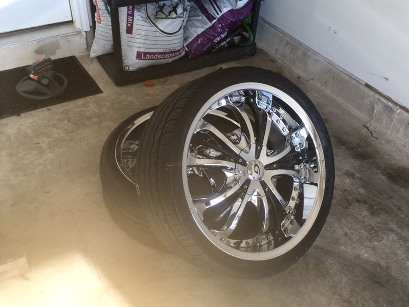 Gianna 20 inch 'Momentum' Chrome with black insert rims