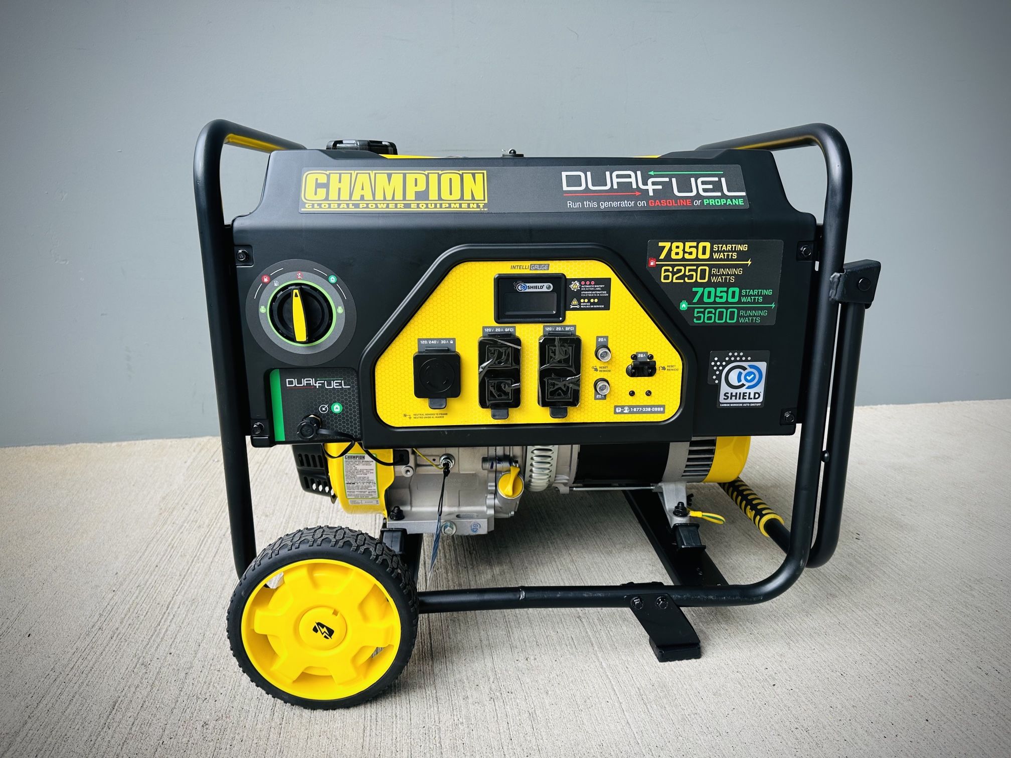 New Champion 7850/6250-Watt Recoil Start Gasoline and Propane Powered Dual Fuel Portable Generator with CO Shield