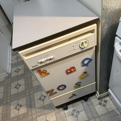 Portable dish washer