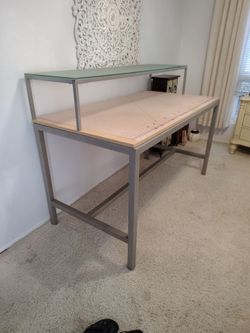 Graphics desk/display table