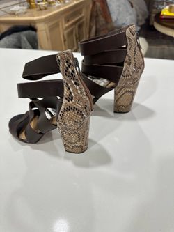 Chinese Laundry sandals