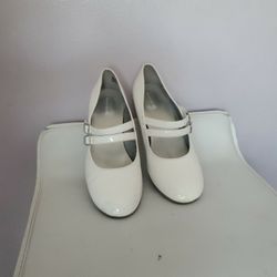 Size 5.5 American Eagle Dress Up Shoes