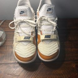Nike Shoes $100
