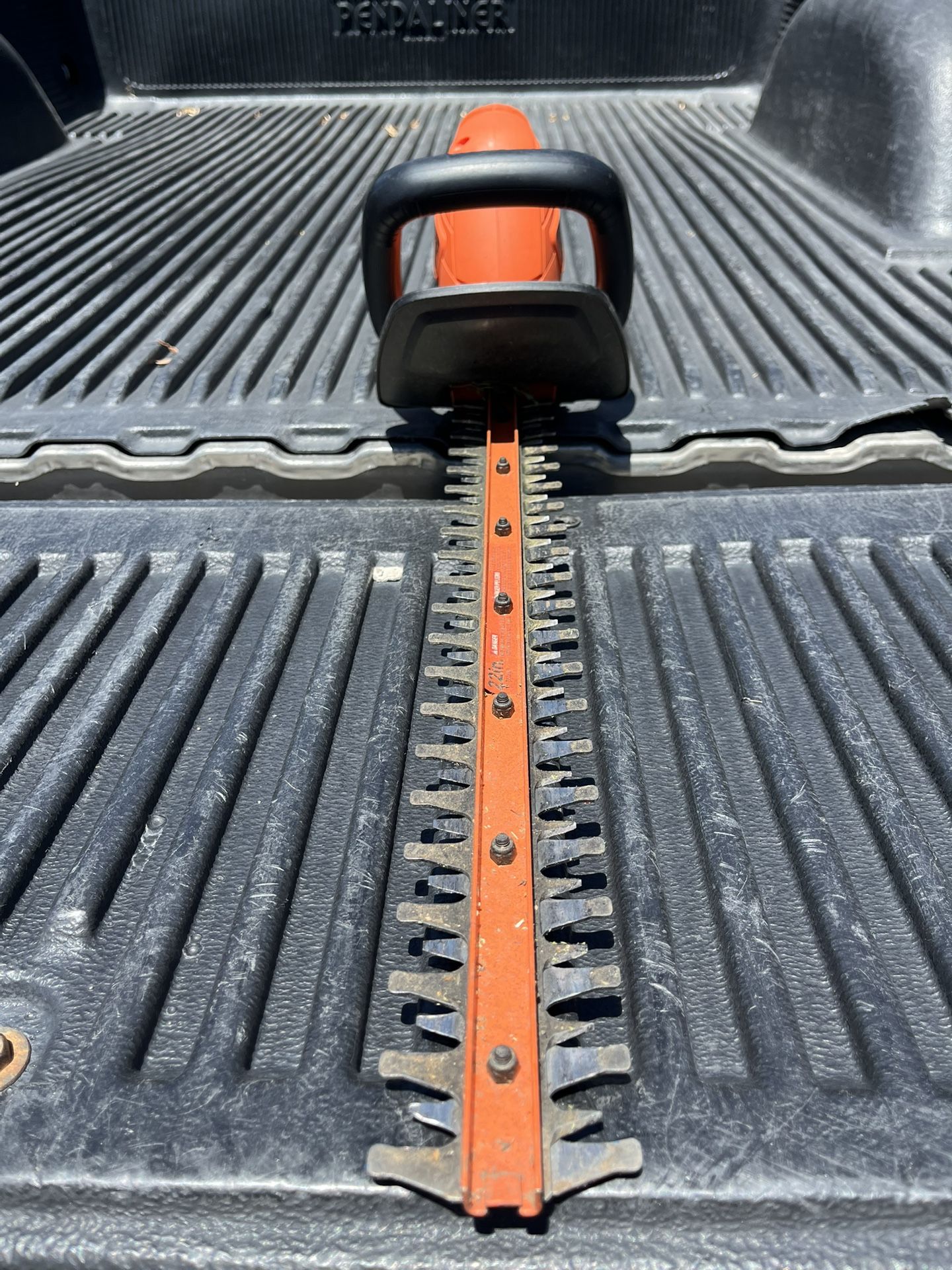 24 inch corded hedge trimmer Adjustable Head