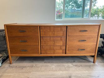Vintage Mid Century Modern 9-Drawer Triple Dresser - MCM Walnut