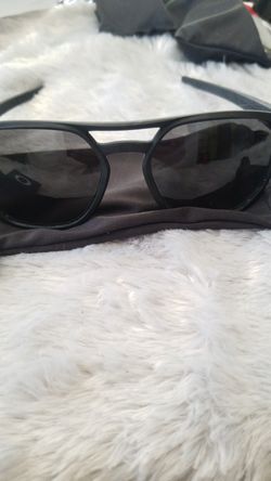 Authentic Oakley Latch Beta matte black