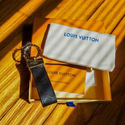Louis Vuitton Monogram Keychain With Gift Box 