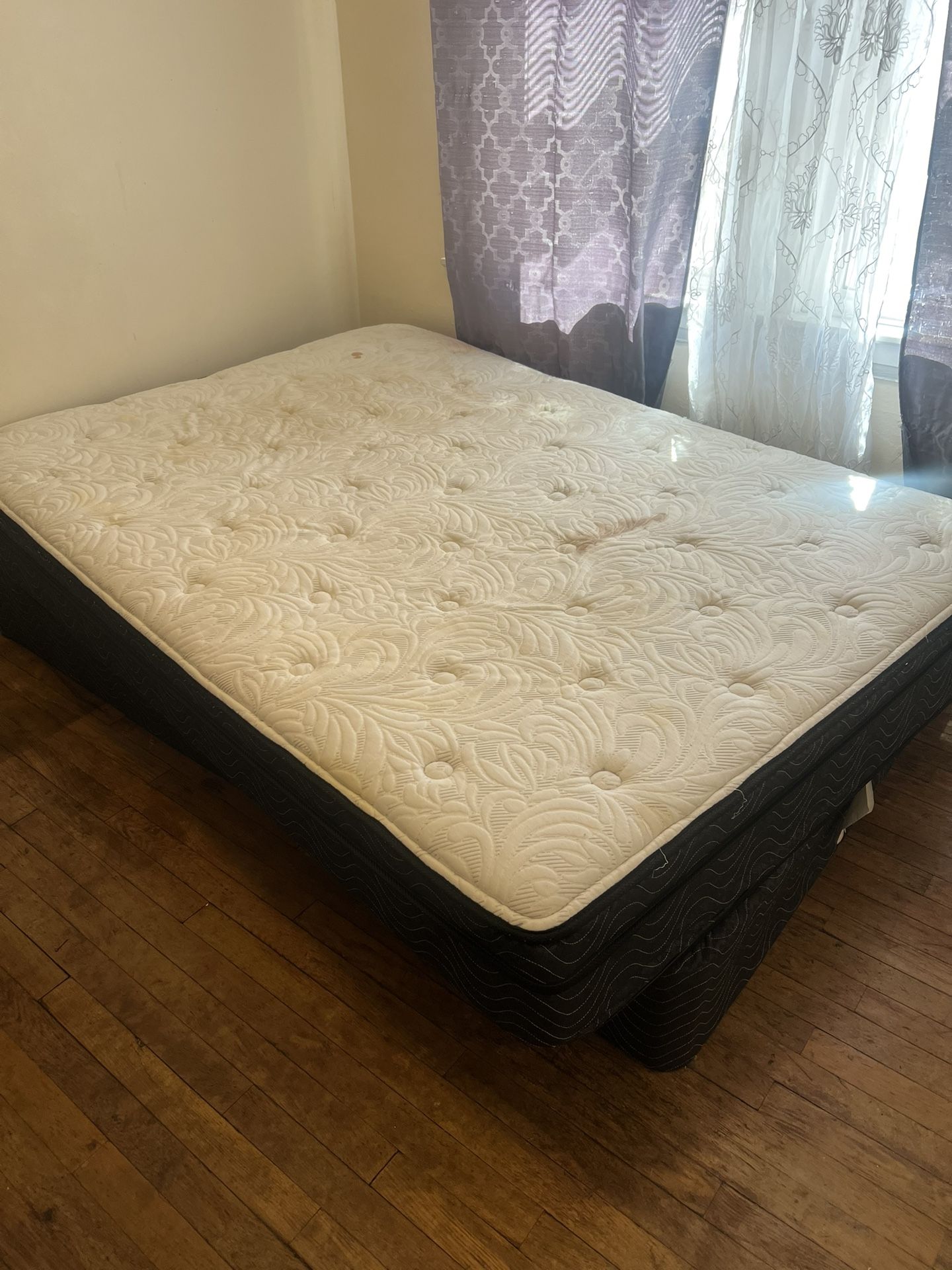 Double/ Full Sized Mattress