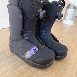 Salomon women’s snowboard boots size 7.5