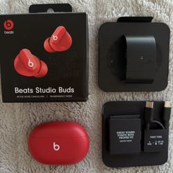 Beats Studio Buds