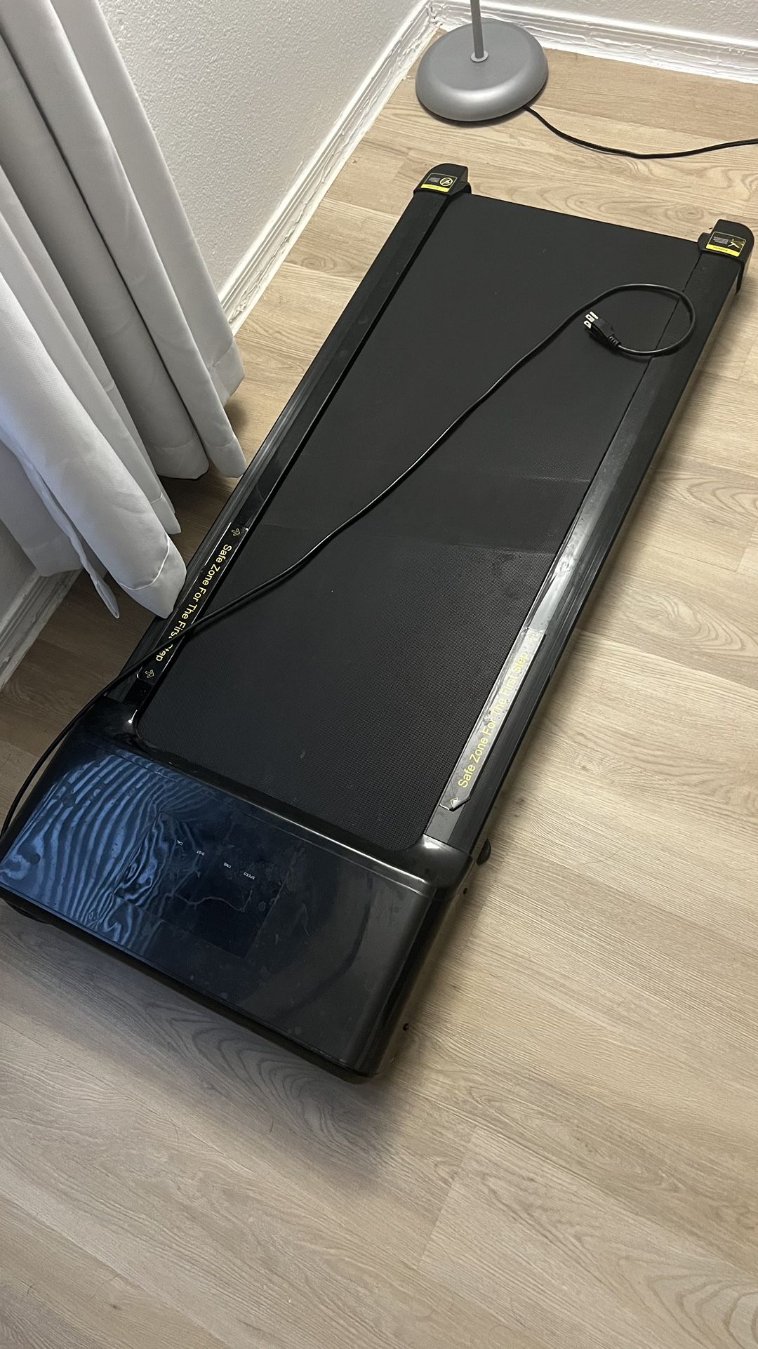 Walking Pad / Treadmill