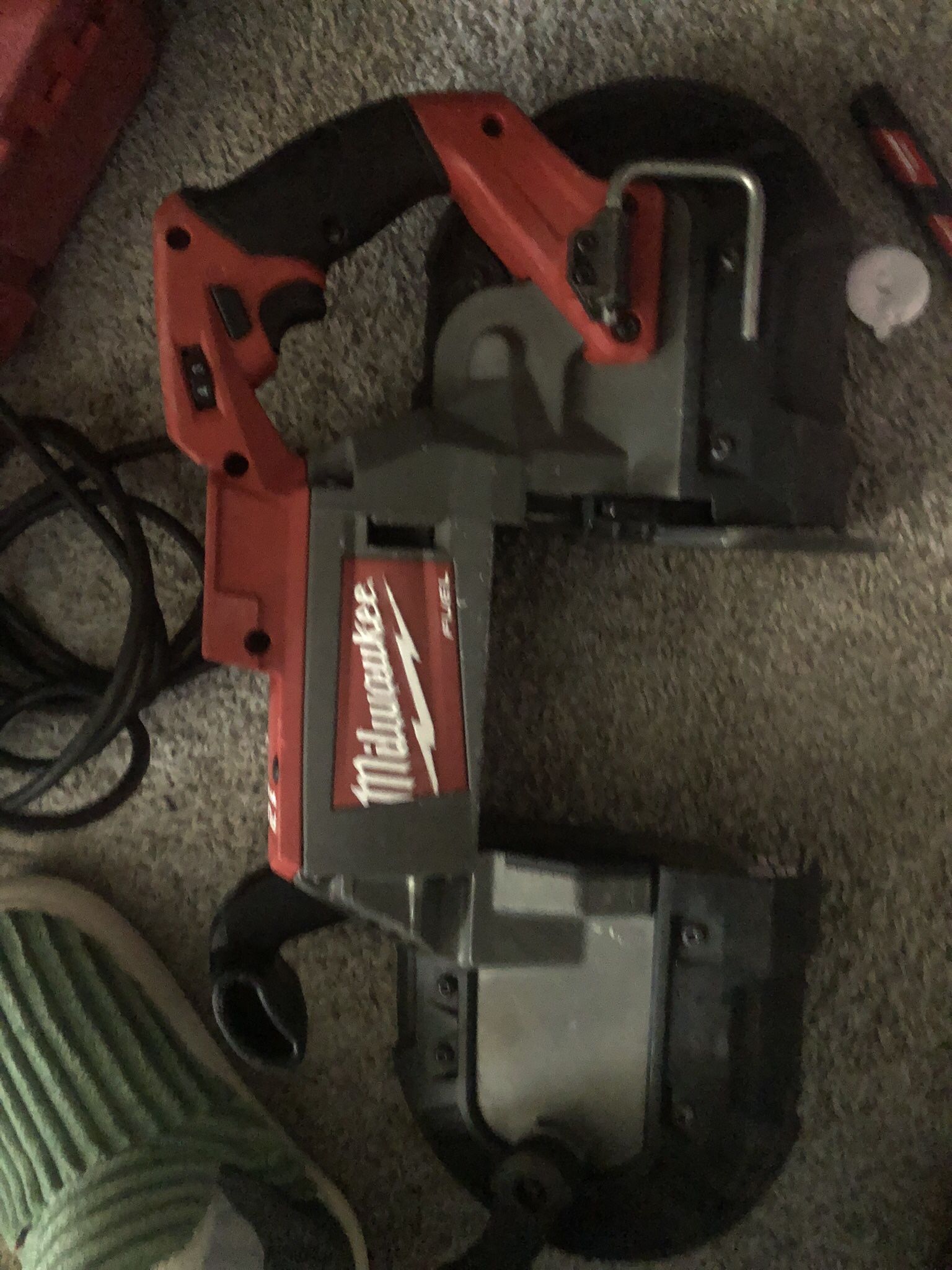 Milwaukee Bandsaw Cordless $200