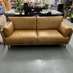 HALLIE LEATHER COUCH CAMEL 