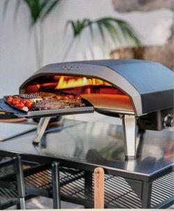 Ooni Koda 16 Gas Powered Pizza Oven and Accessories