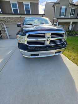 2015 Ram 1500 V6 2WD – Great Work Truck – Needs Repair