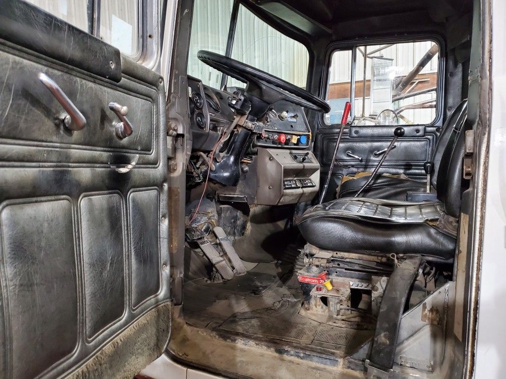 1988 R Model Mack