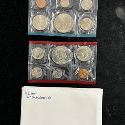 1977 U.S. Mint Set in OGP -- 12 COOL UNCIRCULATED COINS!