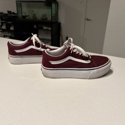 Women’s Vans Brooklyn Sneaker Size 6 Shoe Will Deliver