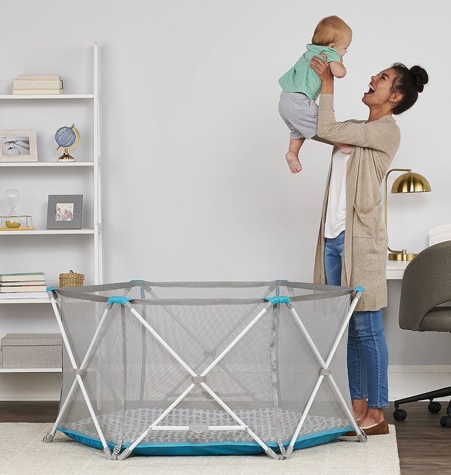 REGALO PORTABLE PLAYARD NEW