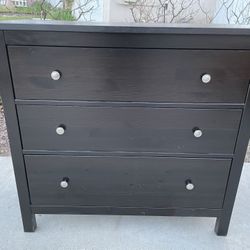 Dark Solid Wood Dresser Chest of Drawers Furniture 