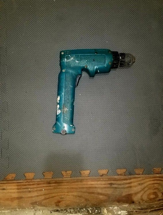 Vintage Makita Drill 9.6 Volt